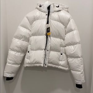 TNA Super Puff- High Gloss White‼️